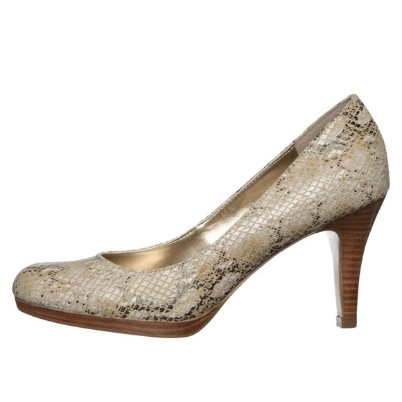Anne Klein Wystere Pumps in Vegan Snakeskin Print - Picture 8 of 8